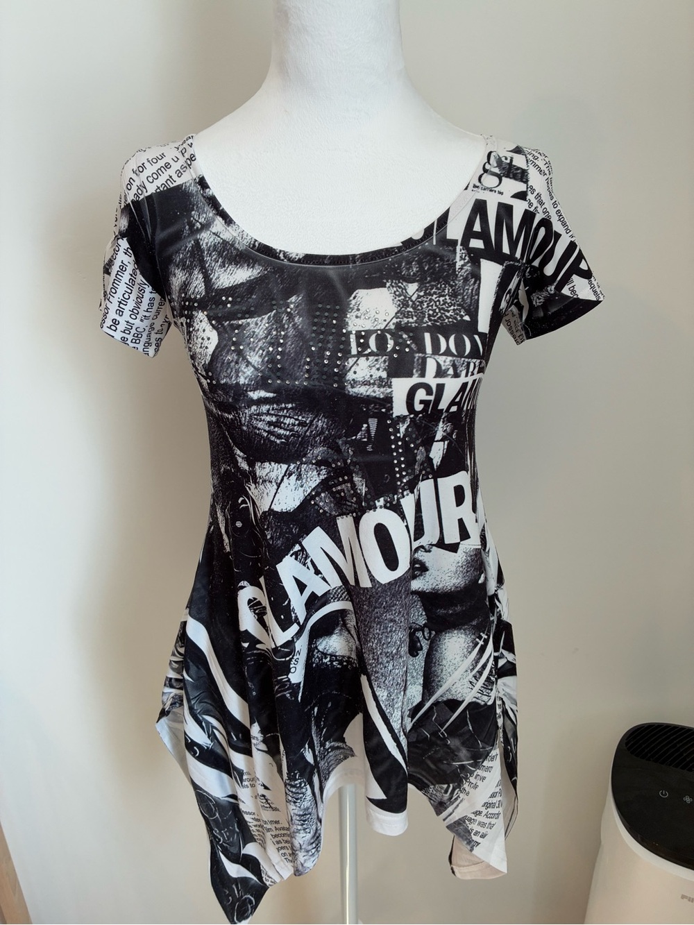 Black & White 'Glamour' Graphic Fit-and-Flare shirt y2k